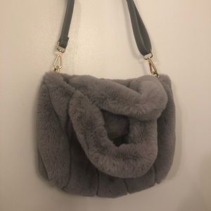 Fuzzy bag💫🌸24 HR FLASH SALE🌸